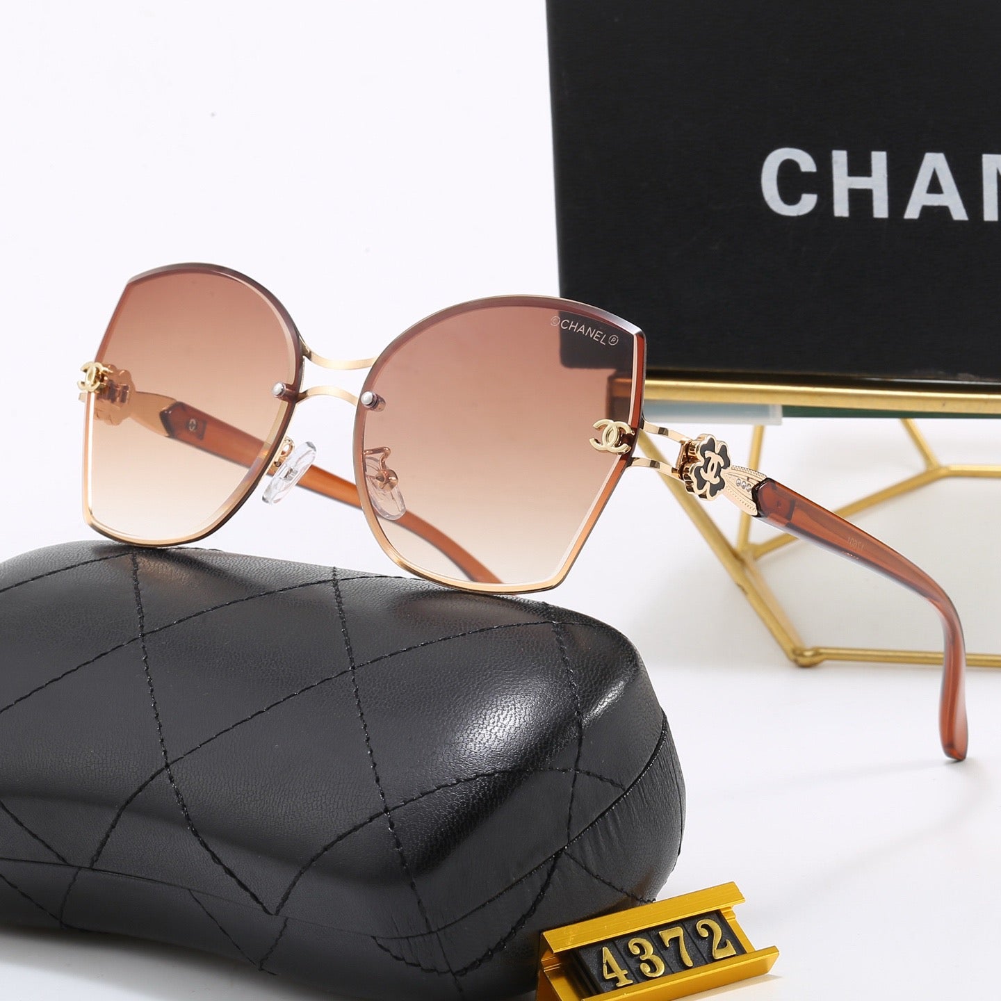 6-Color Stylish CC Letter Sunglasses