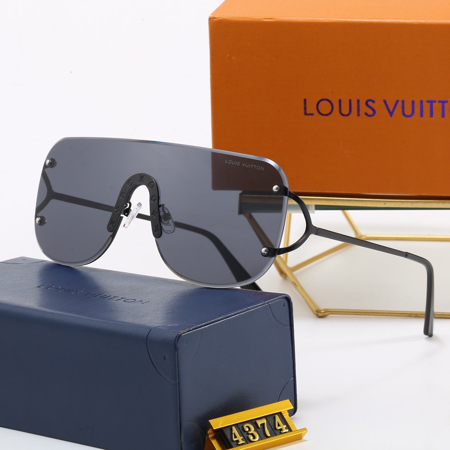 6-Color Stylish Four Leaf Clover Letter Sunglasses
