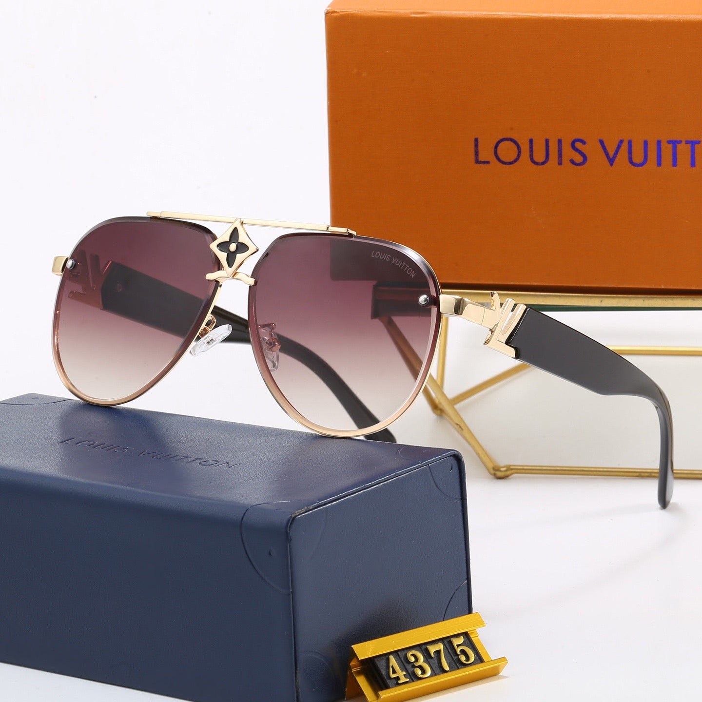 6-Color Stylish Four Leaf Clover Letter Sunglasses