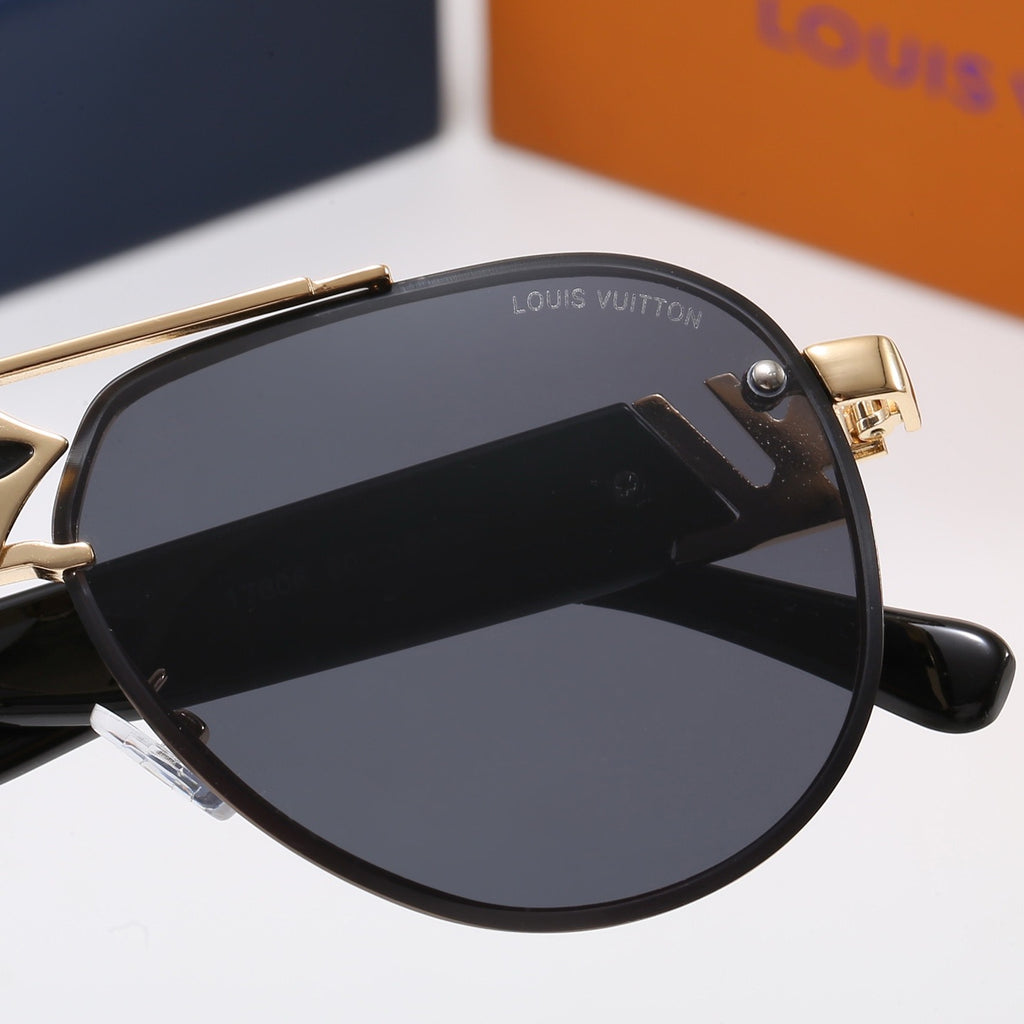 6-Color Stylish Four Leaf Clover Letter Sunglasses