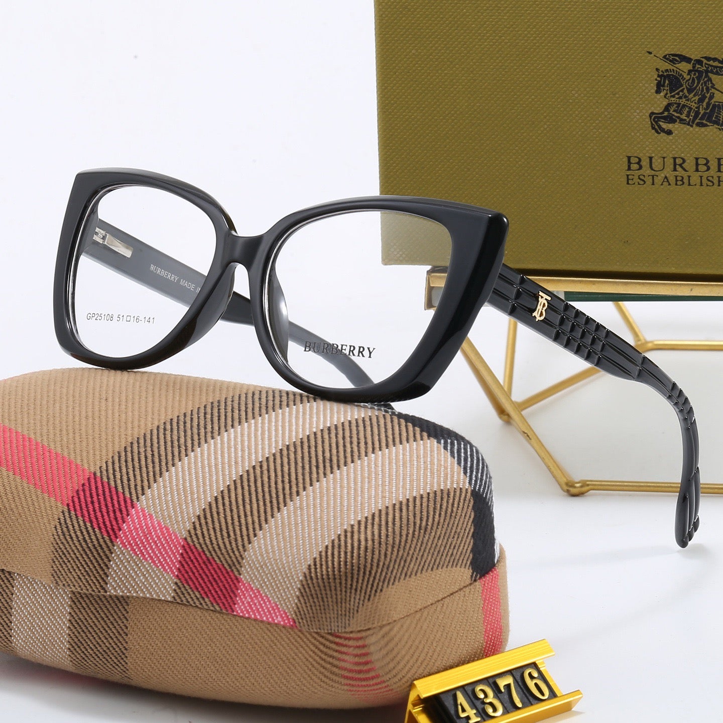 5-Color Stylish BU Letter Sunglasses