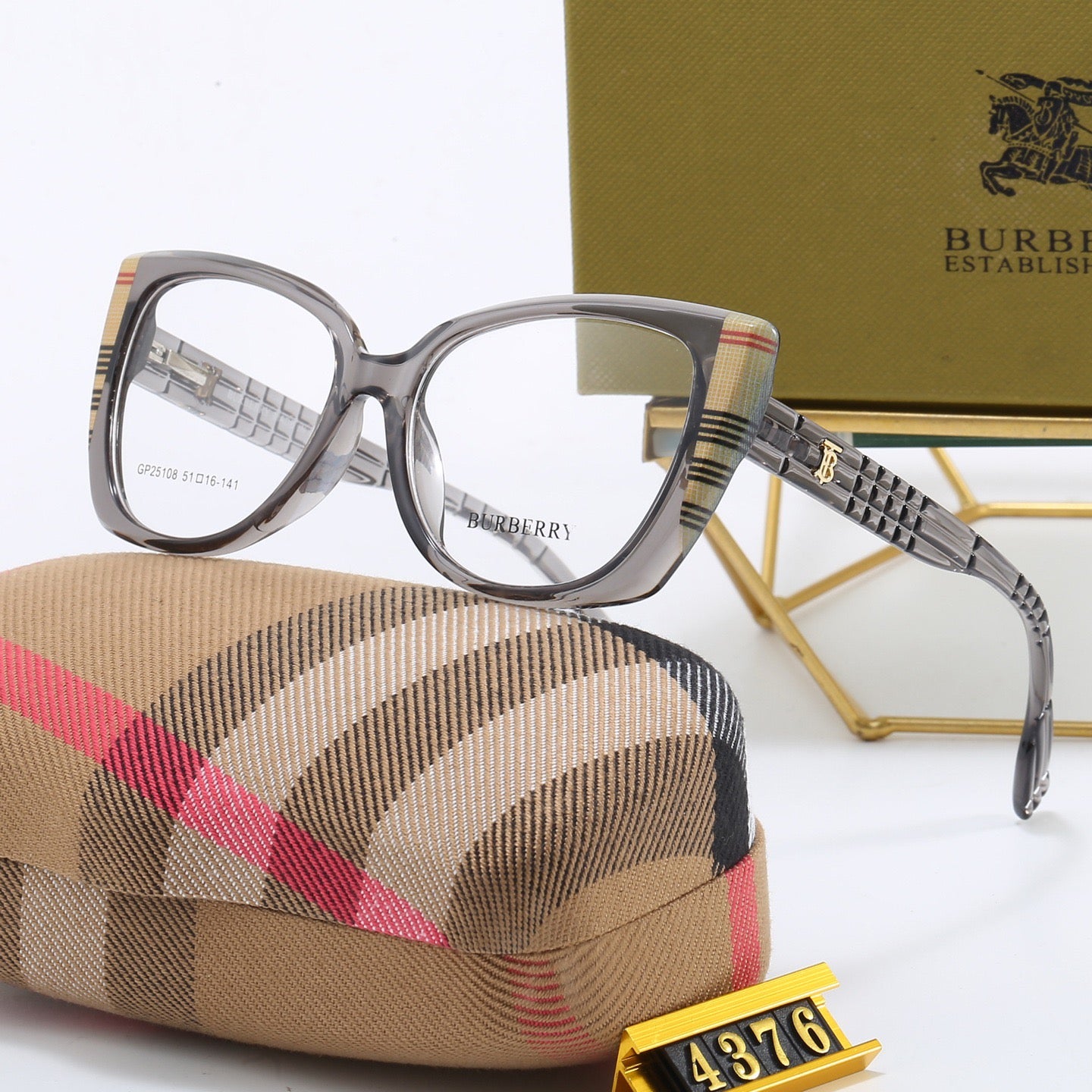 5-Color Stylish BU Letter Sunglasses