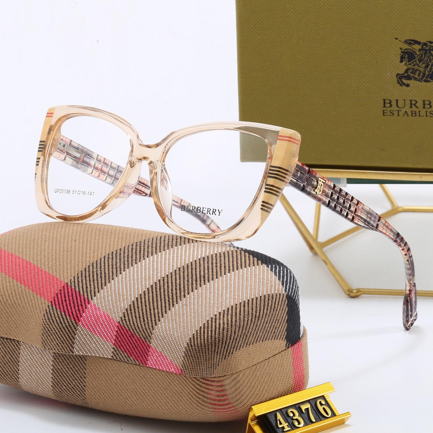 5-Color Stylish BU Letter Sunglasses