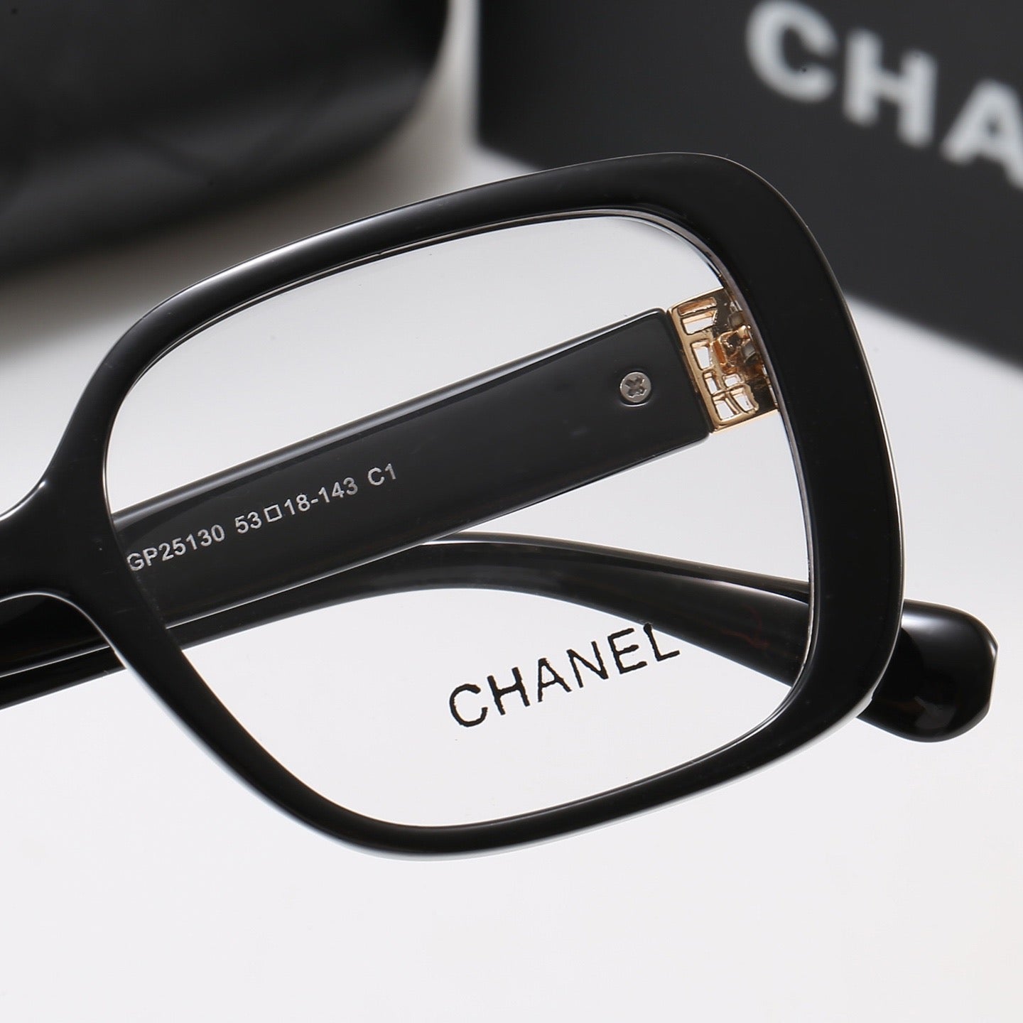 5-Color Stylish CC Letter Sunglasses