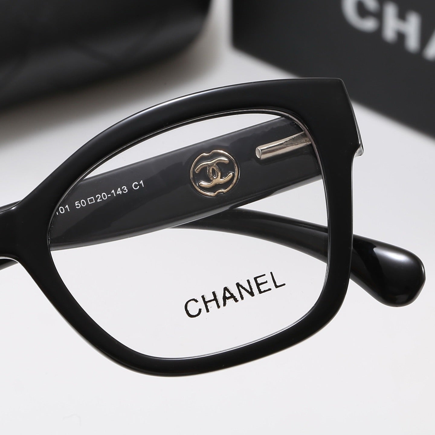 6-Color Stylish CC Letter Sunglasses