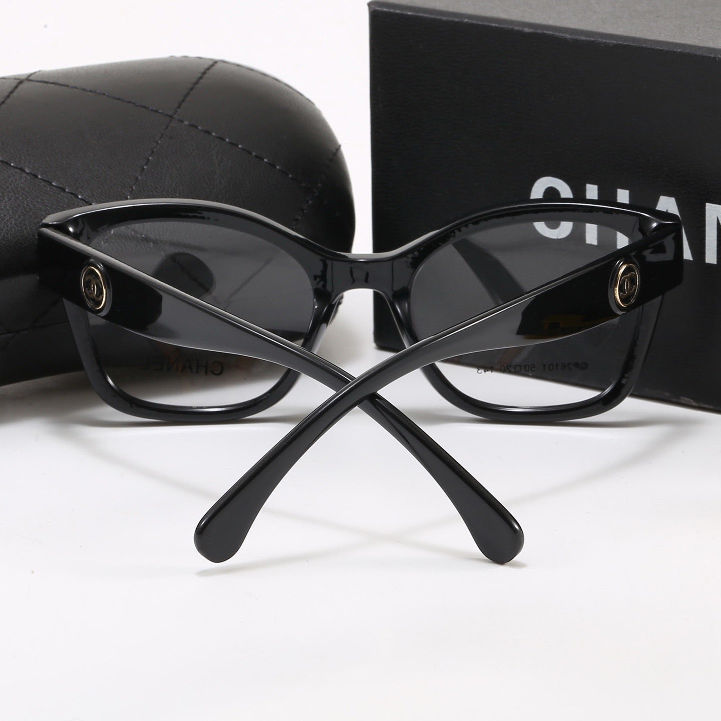 6-Color Stylish CC Letter Sunglasses