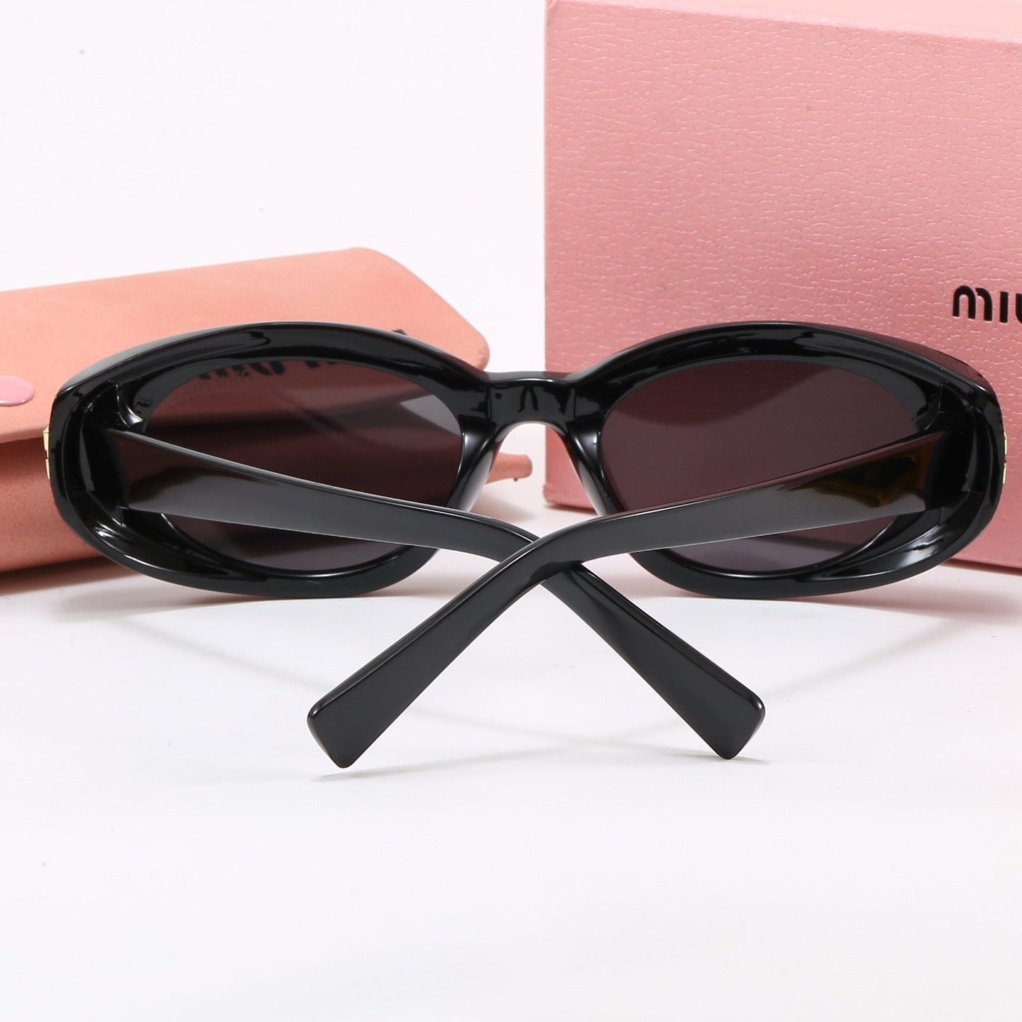 5-Color Stylish MM Letter Sunglasses