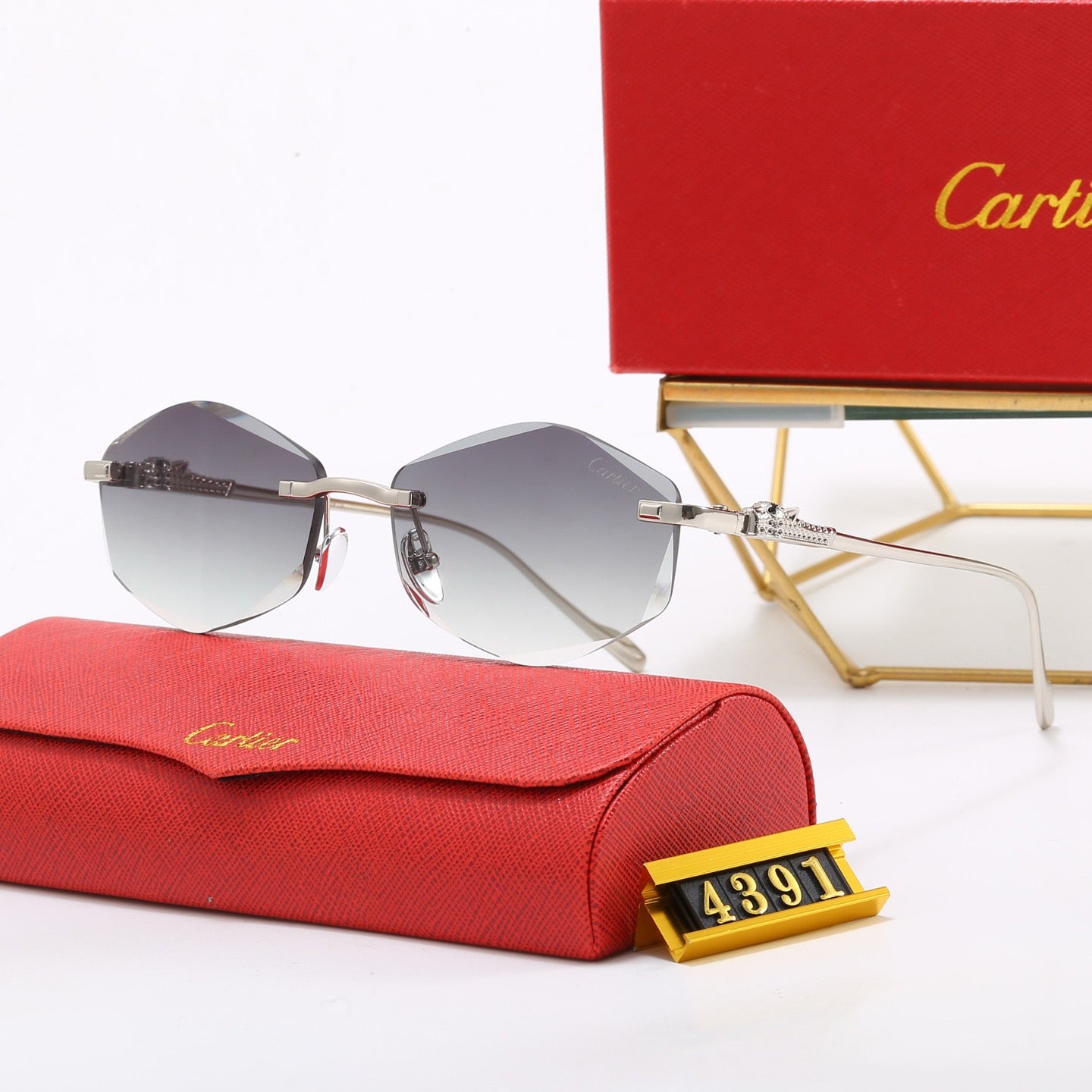 5-Color Stylish CRA Letter Sunglasses