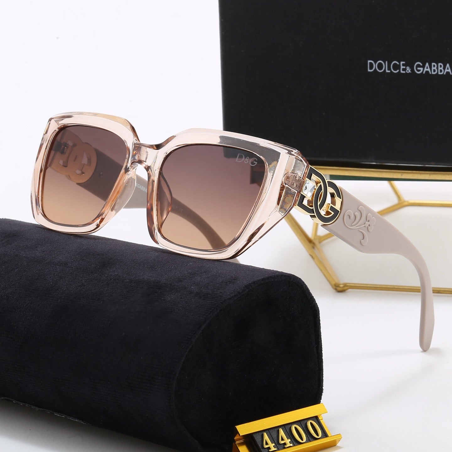 7-Color Stylish DG Letter Sunglasses