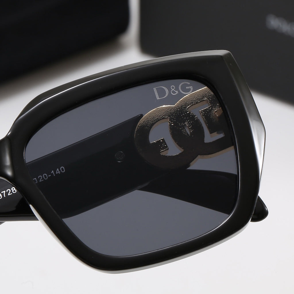 7-Color Stylish DG Letter Sunglasses