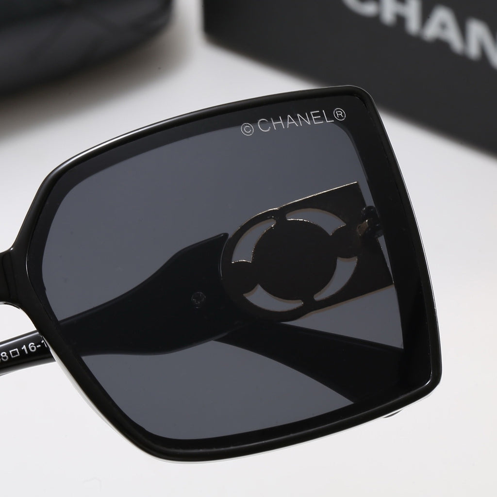 7-Color Stylish CC Letter Sunglasses