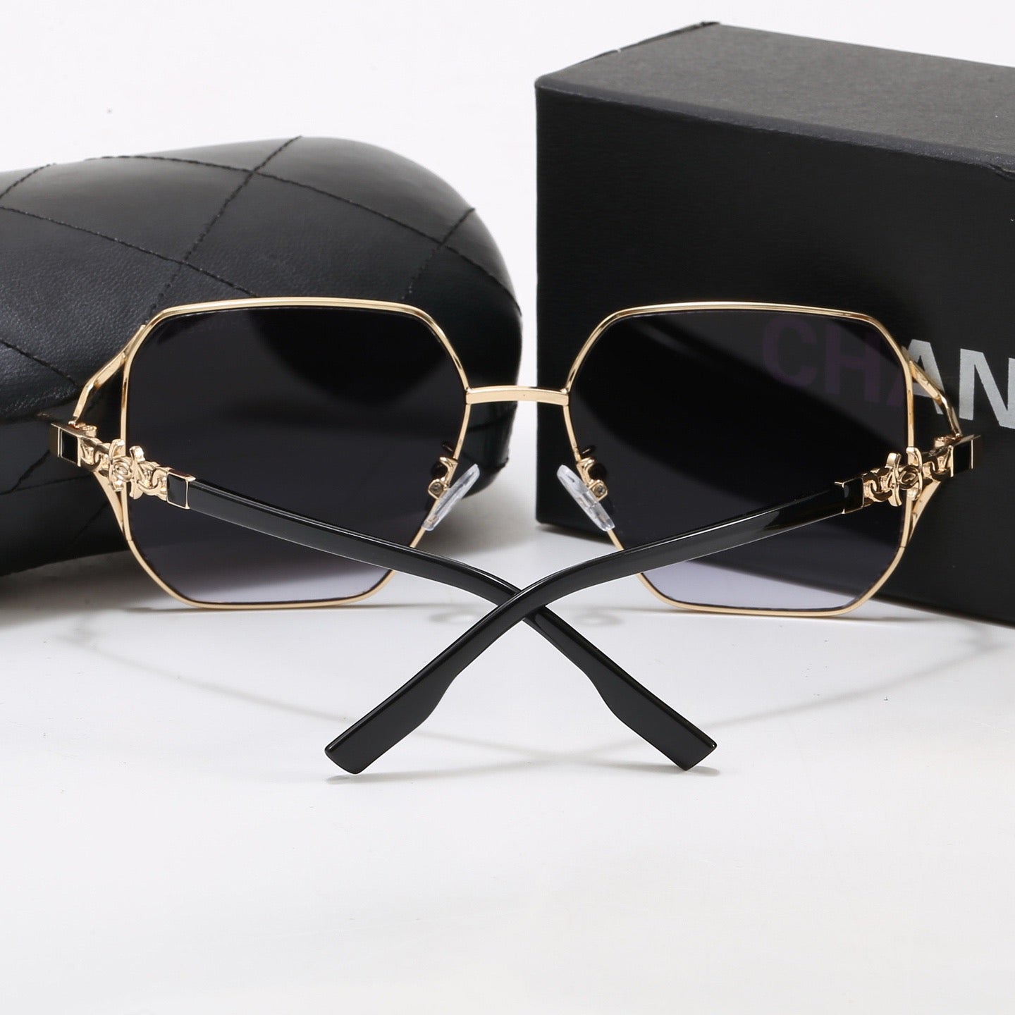 5-Color Stylish CC Letter Sunglasses