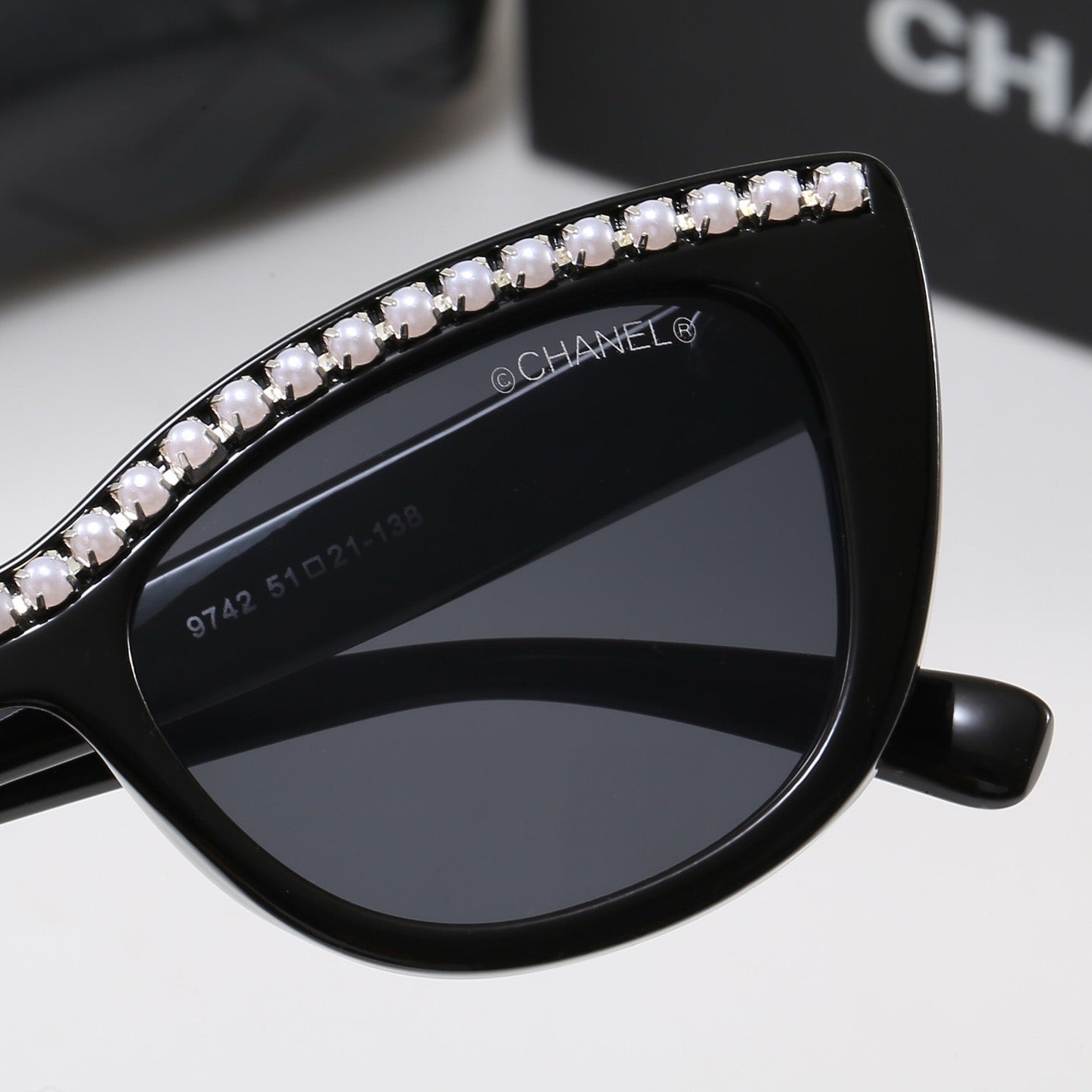 7-Color Stylish CC Letter Sunglasses