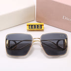 7-Color Stylish CD Letter Sunglasses