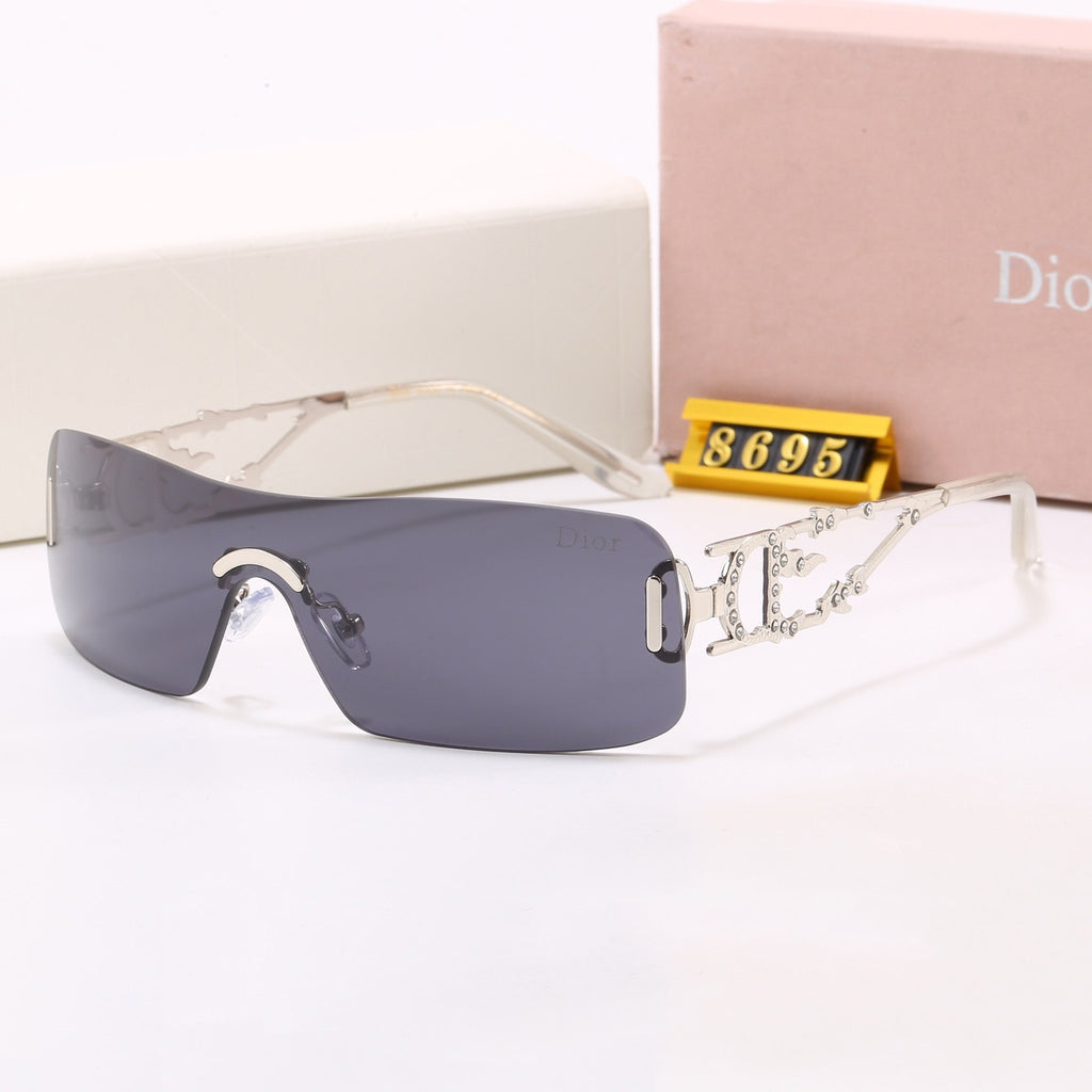 5-Color Stylish CD Letter Sunglasses