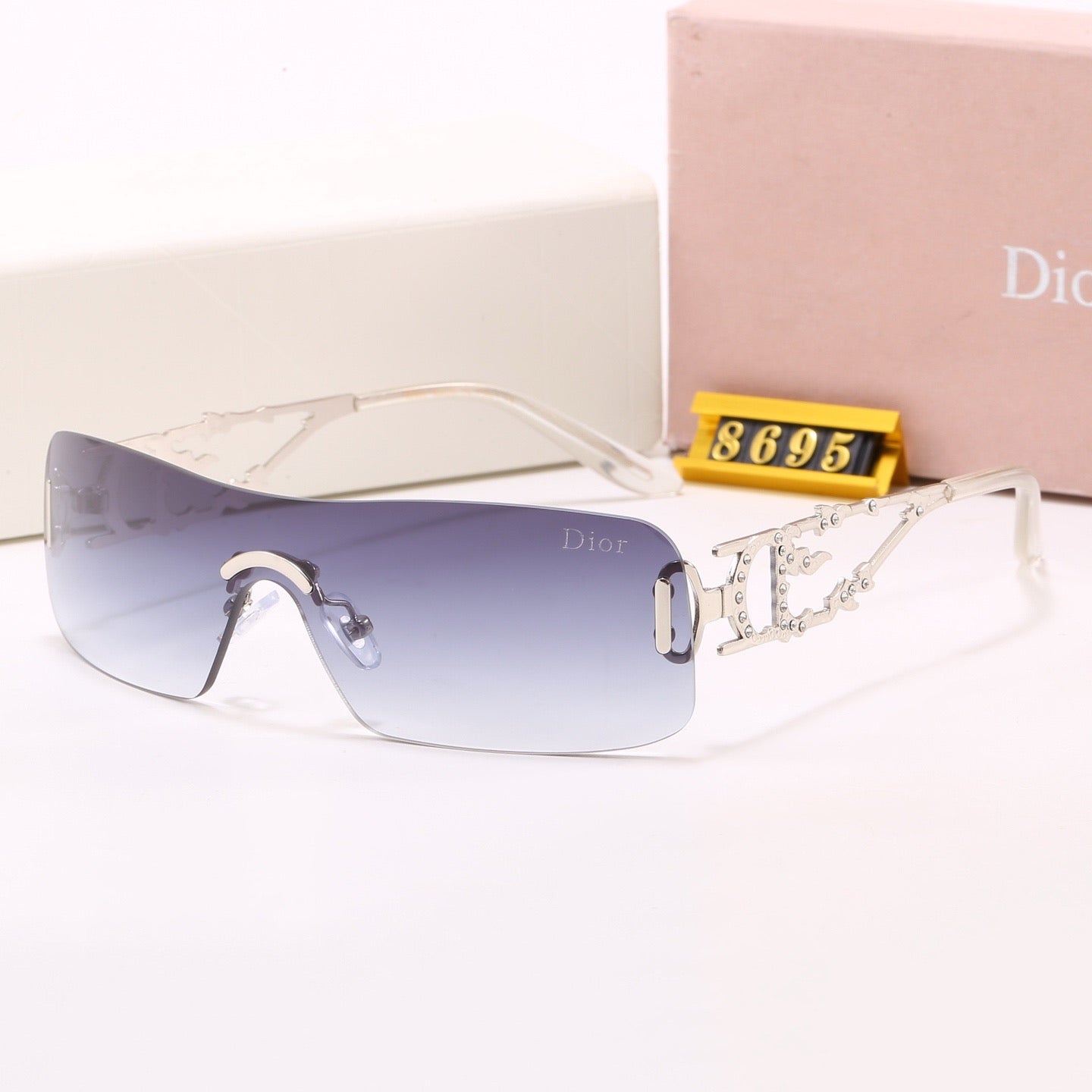 5-Color Stylish CD Letter Sunglasses