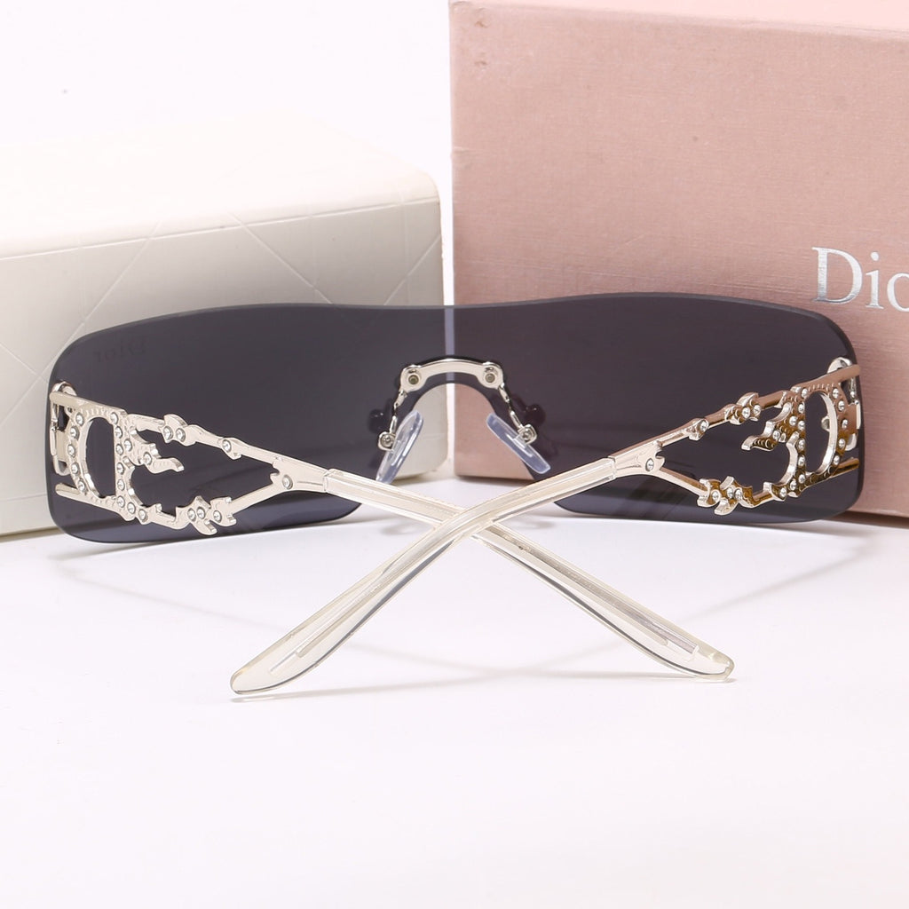 5-Color Stylish CD Letter Sunglasses