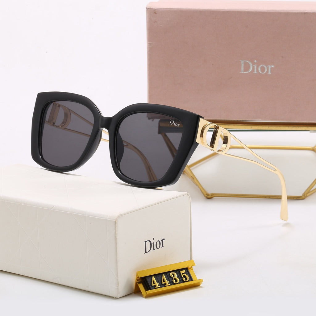 Stylish 5-Color CD Letter Sunglasses