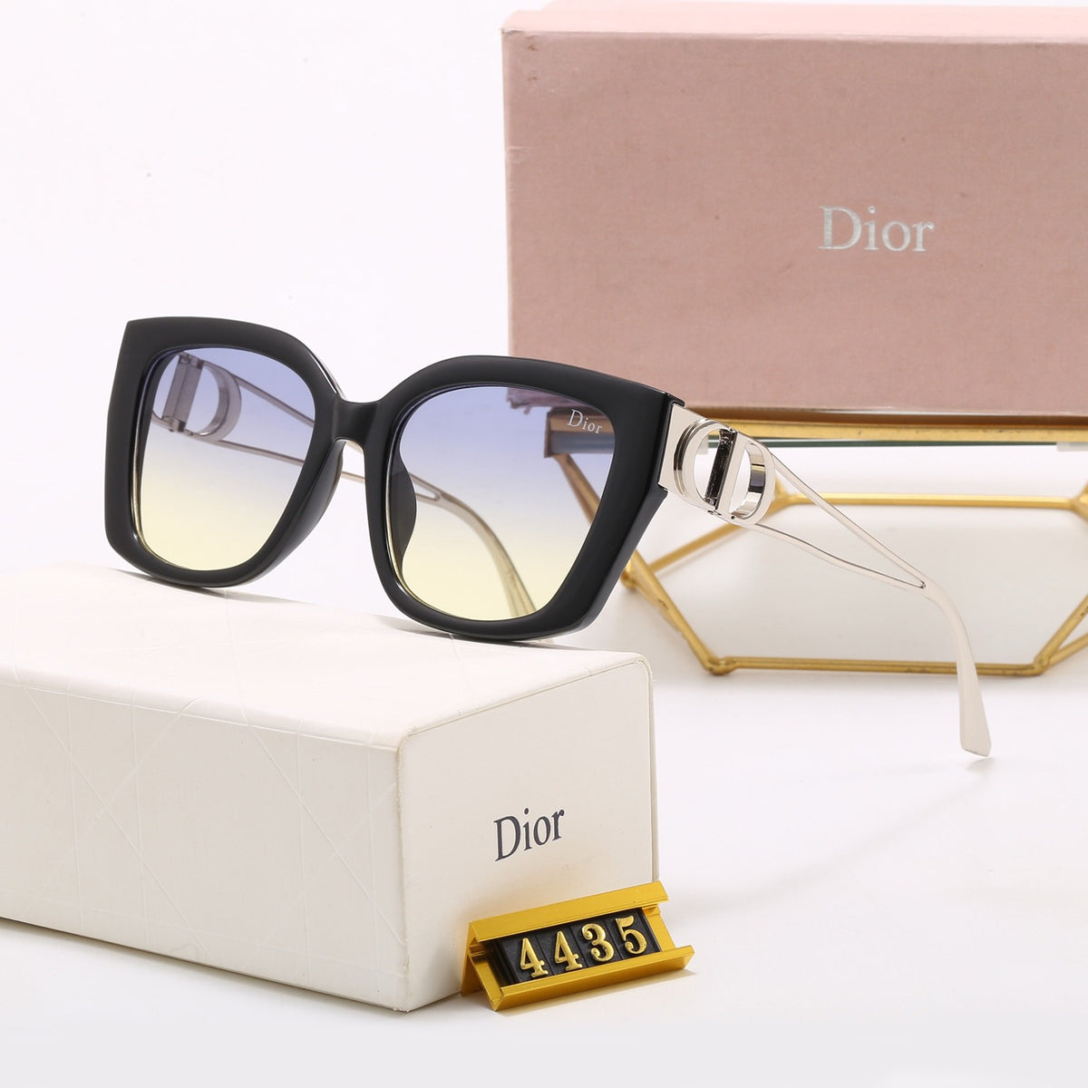 Stylish 5-Color CD Letter Sunglasses