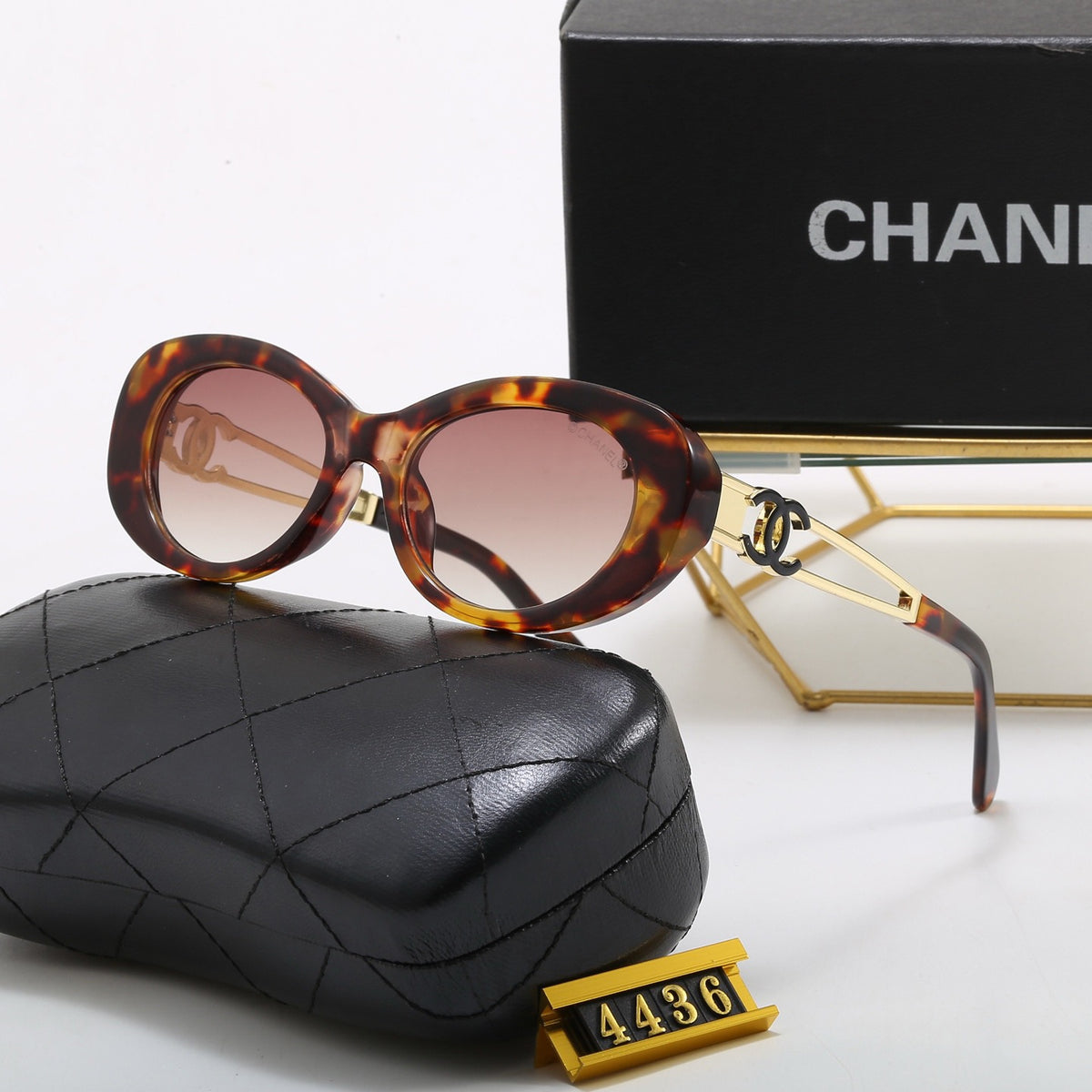Stylish 5-Color "CC" Letter Sunglasses