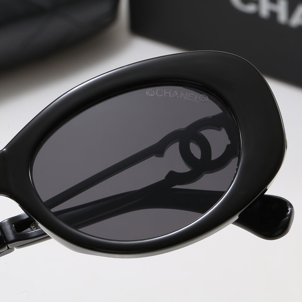 Stylish 5-Color "CC" Letter Sunglasses
