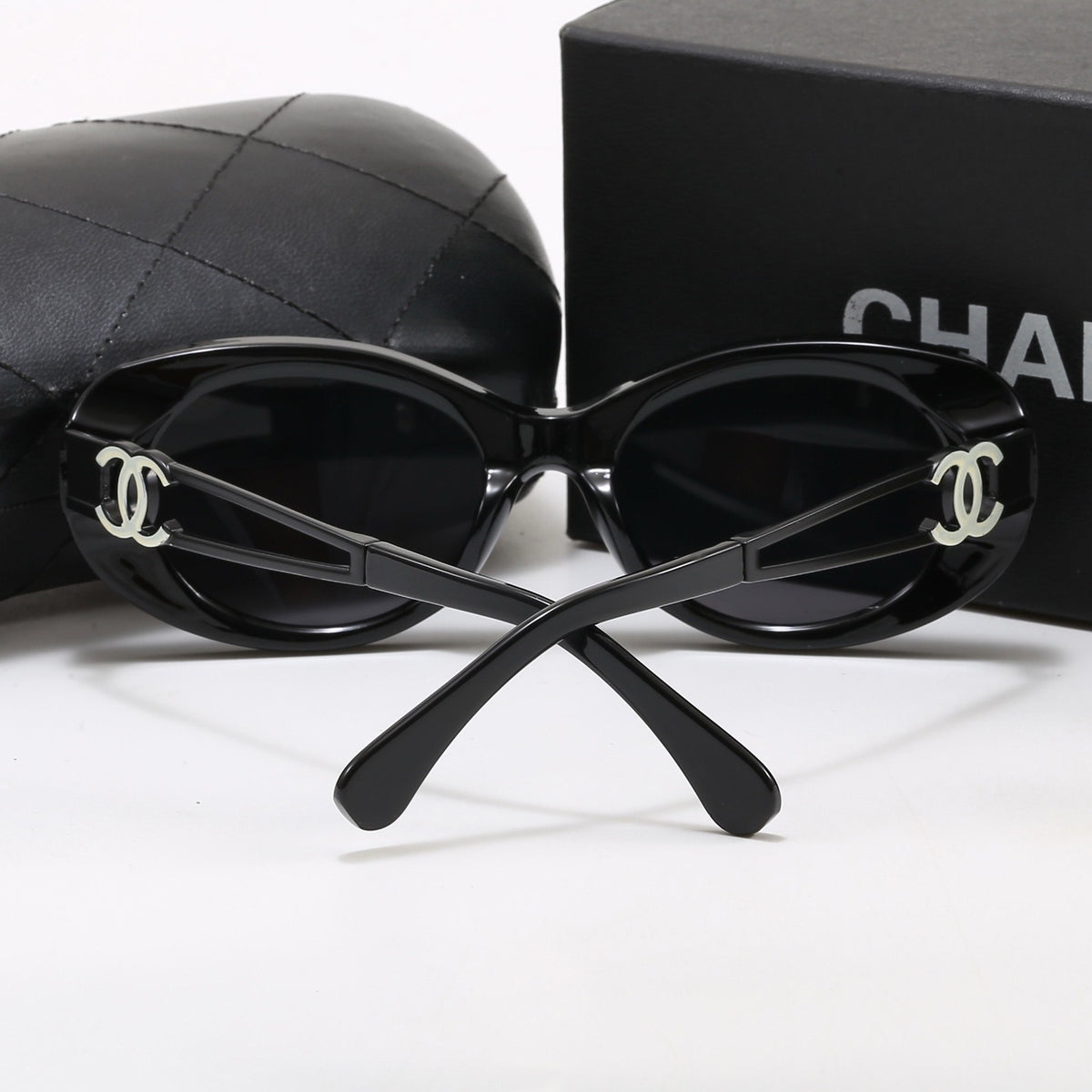 Stylish 5-Color "CC" Letter Sunglasses