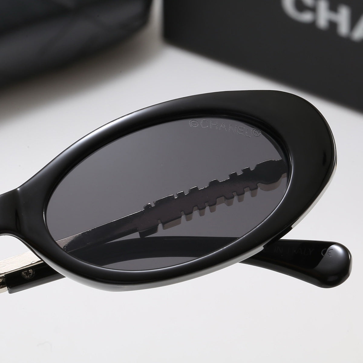 Stylish 5-Color "CC" Letter Sunglasses