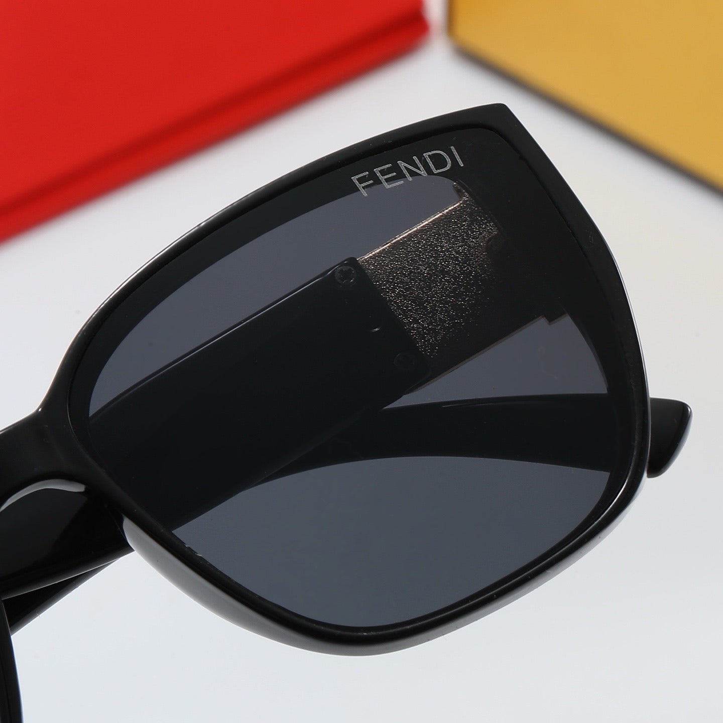 4-color fashion FF letter sunglasses