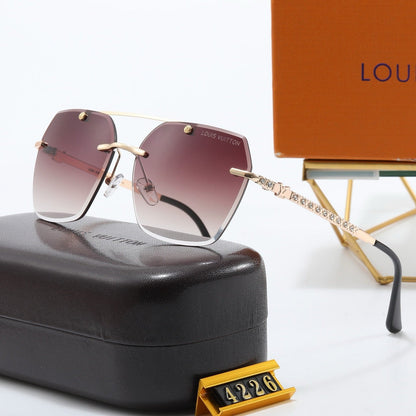 5-color fashionable four-leaf clover letter sunglasses