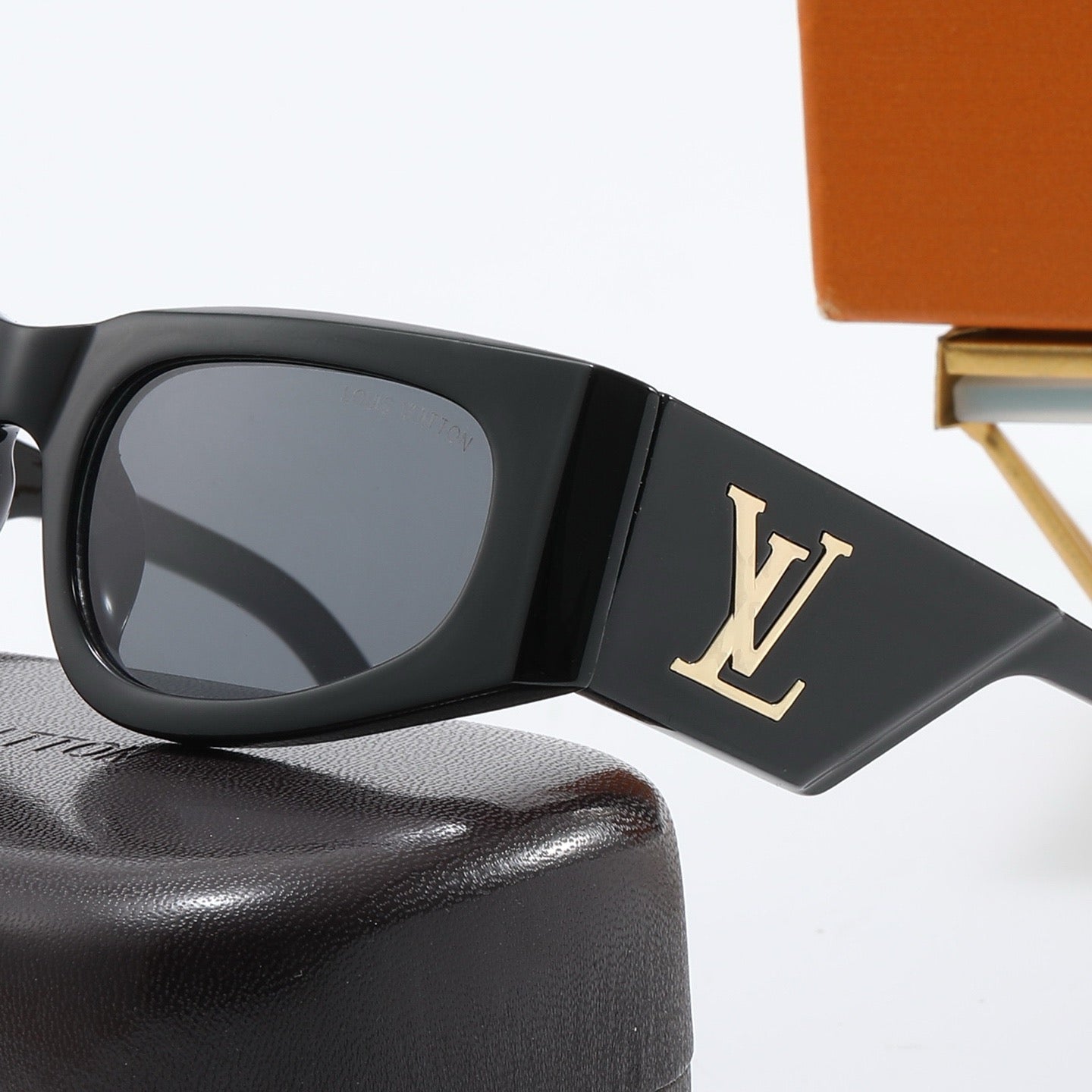4-color fashion four-leaf clover letter sunglasses