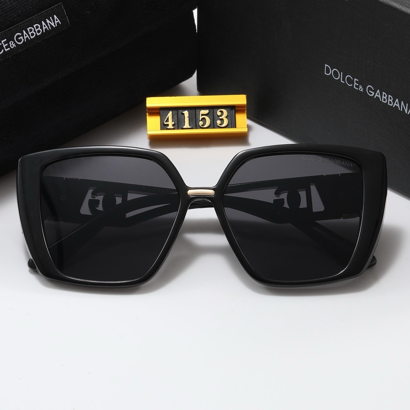 4-color fashion DG letter sunglasses