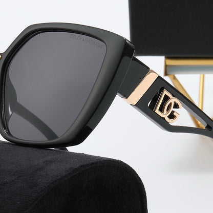 4-color fashion DG letter sunglasses