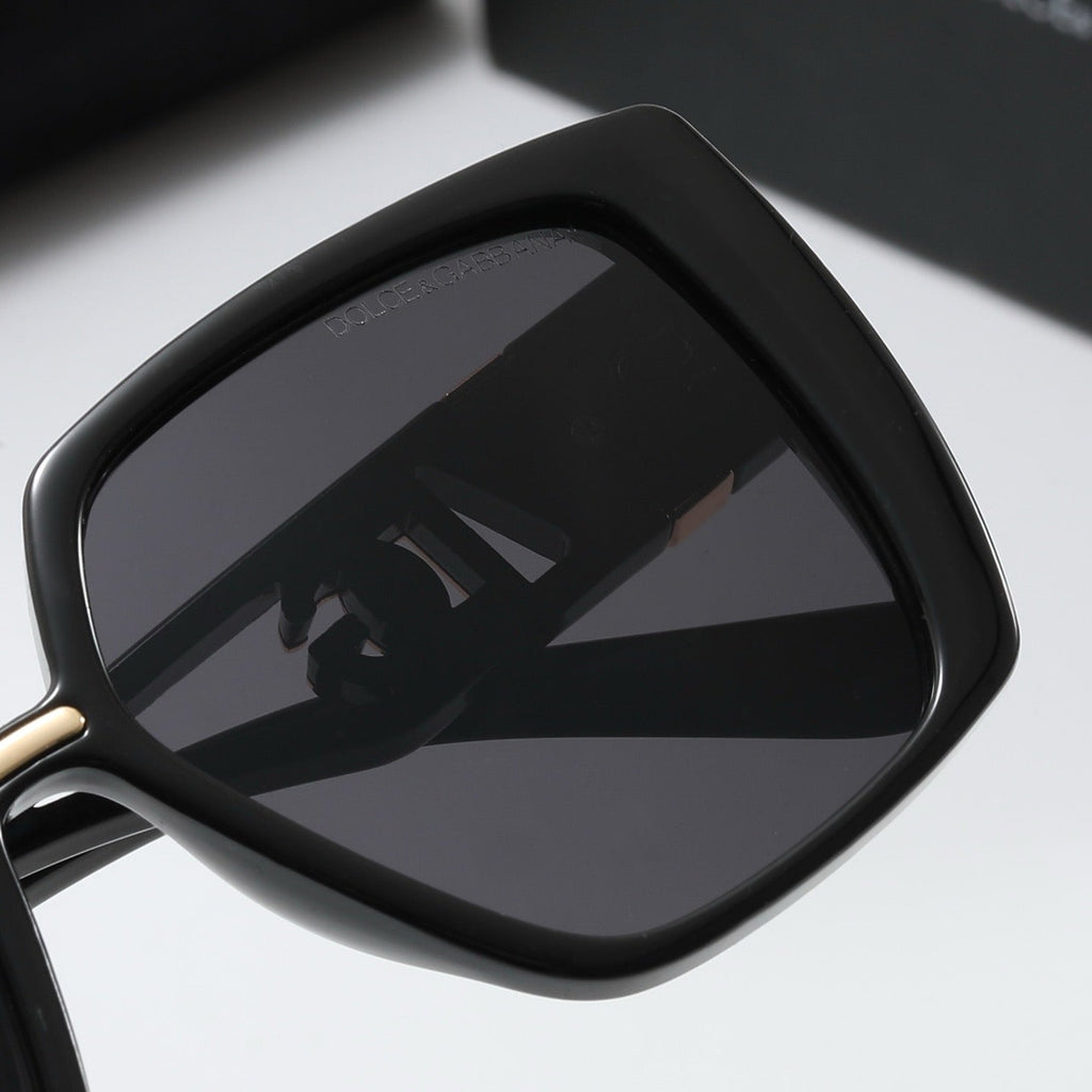 4-color fashion DG letter sunglasses