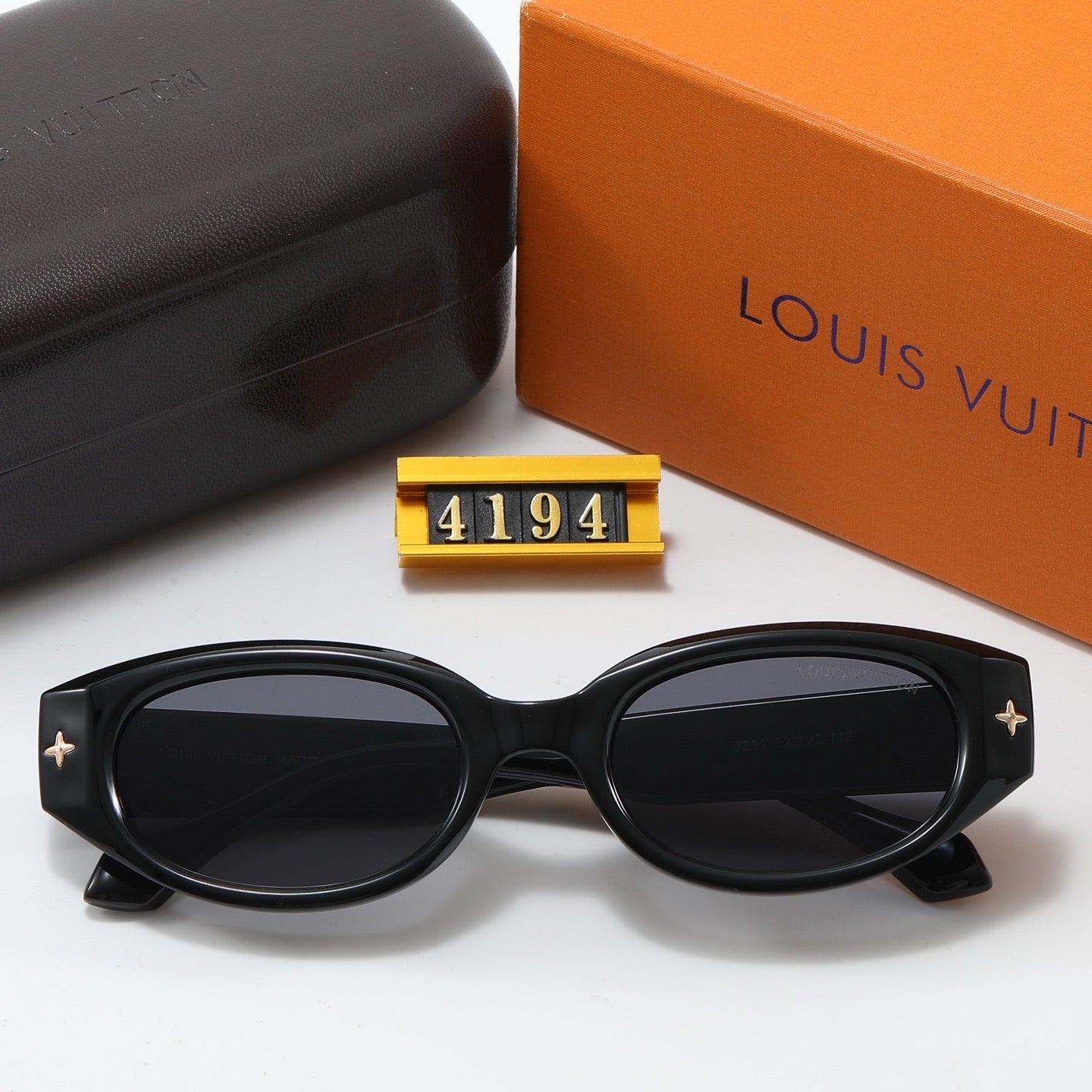 4-color fashionable four-leaf clover sunglasses