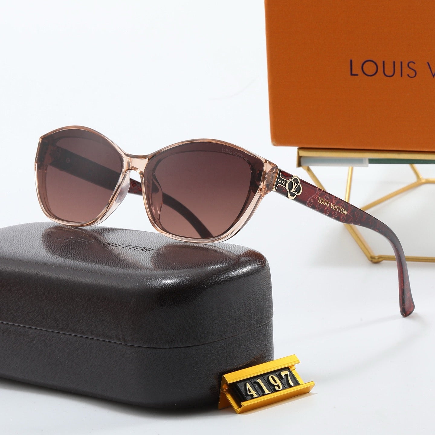 4-color fashionable four-leaf clover letter sunglasses