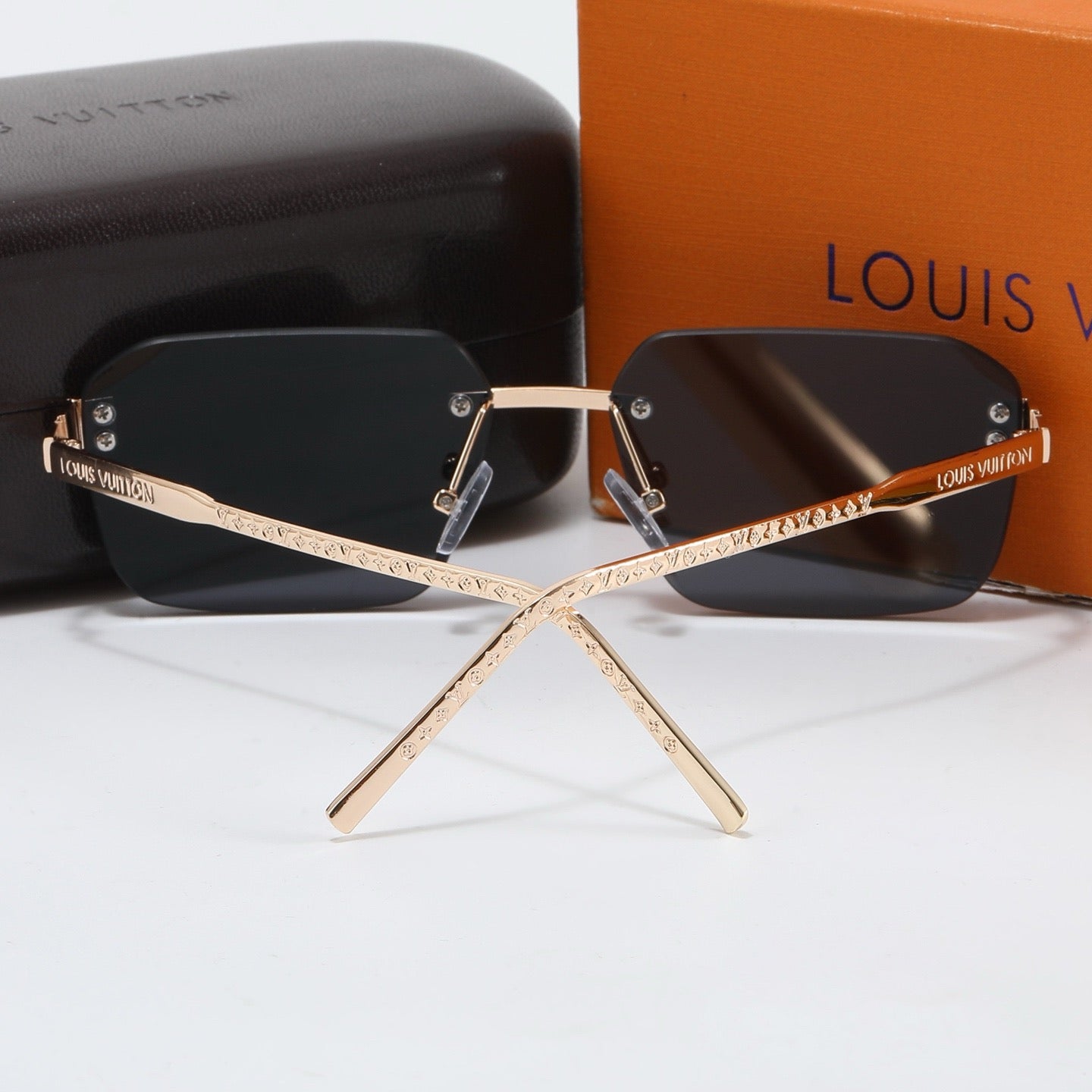 5-color fashionable four-leaf clover letter sunglasses