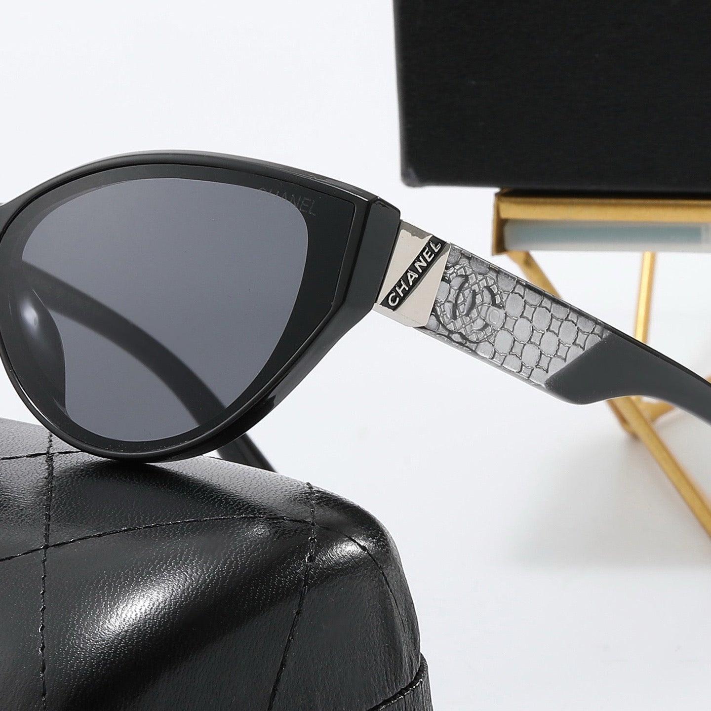 4-color fashion double C letter sunglasses