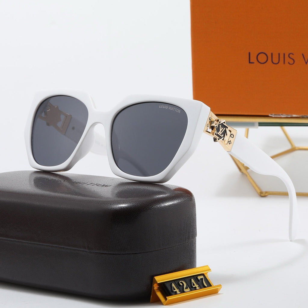 5-color fashionable four-leaf clover letter sunglasses