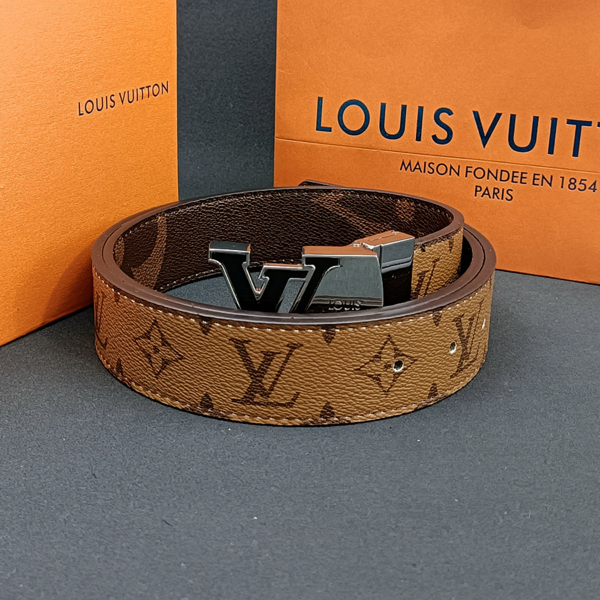 3-color luxury four-leaf clover double-sided flower belt