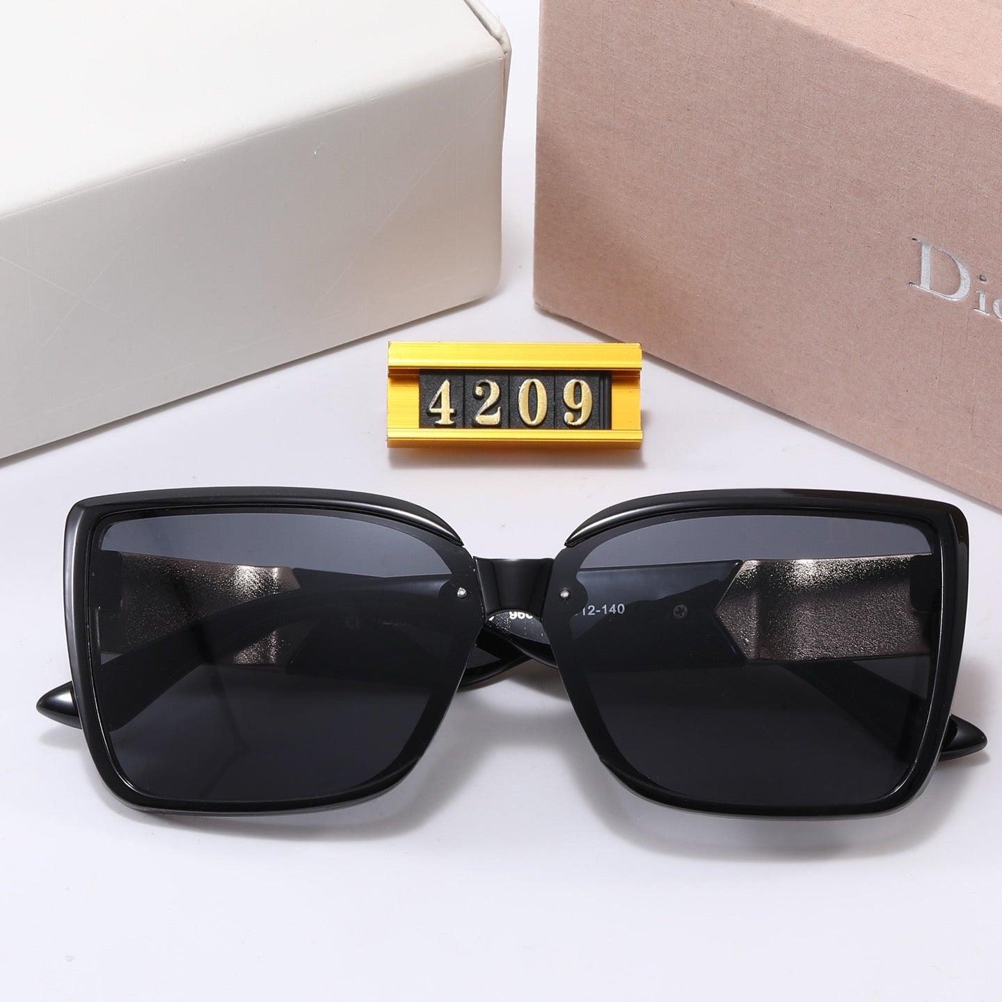 5-color fashion CD letter sunglasses