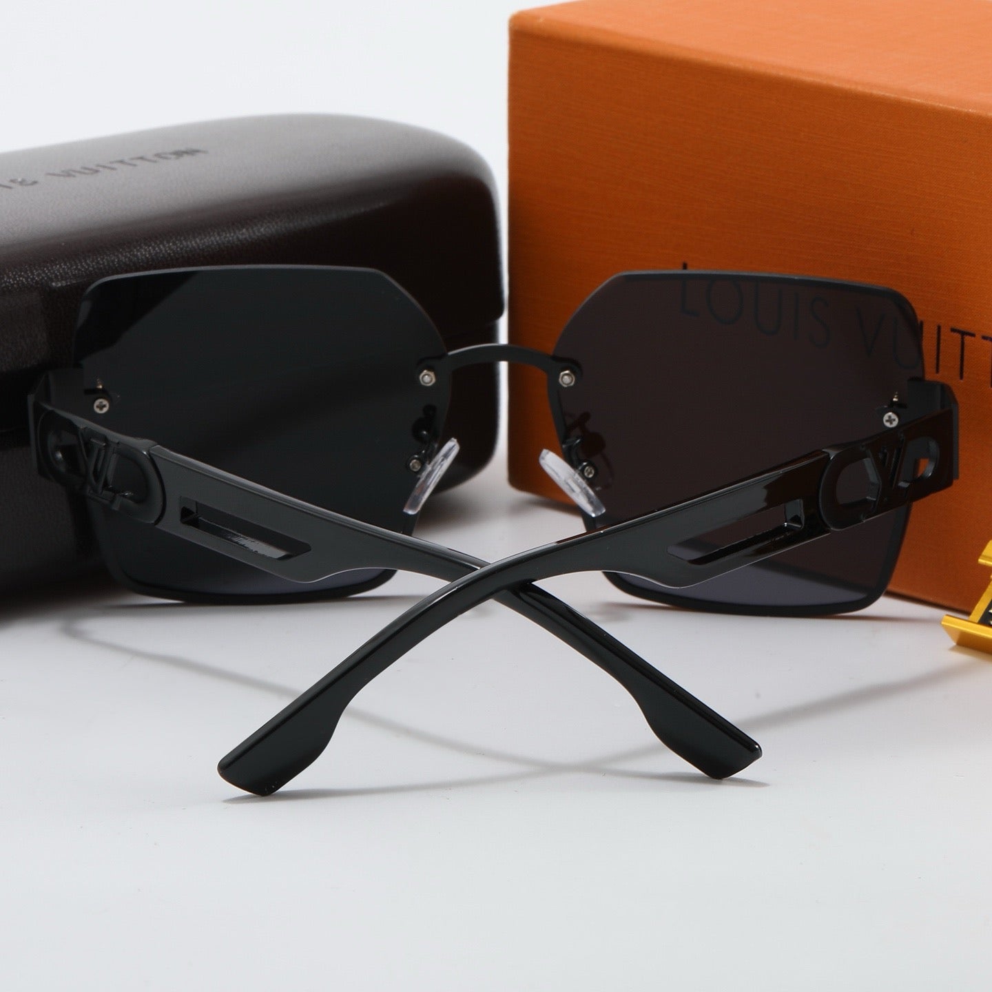 5-color fashion four-leaf clover letter sunglasses