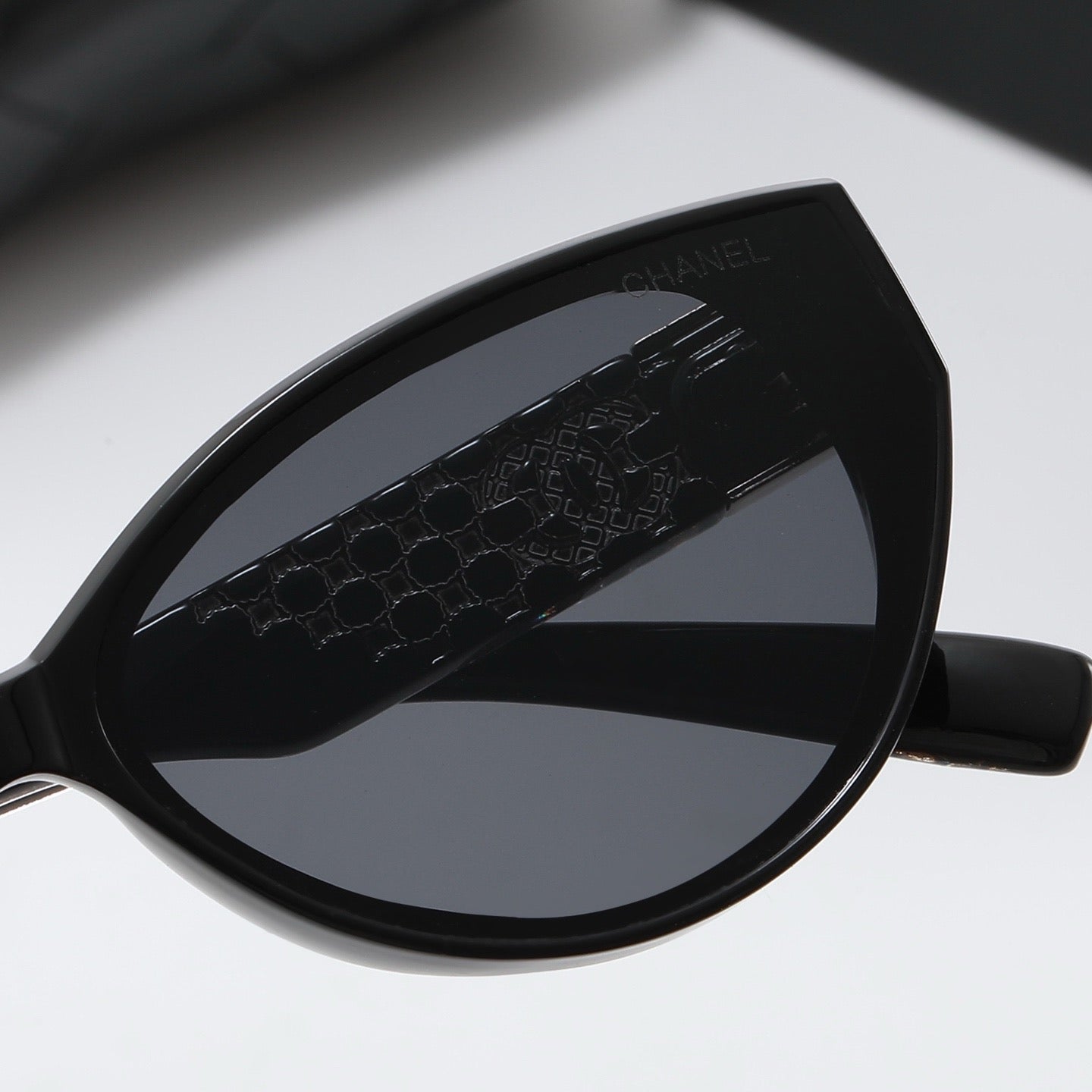 4-color fashion double C letter sunglasses