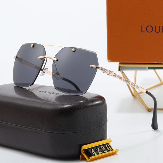 5-color fashionable four-leaf clover letter sunglasses