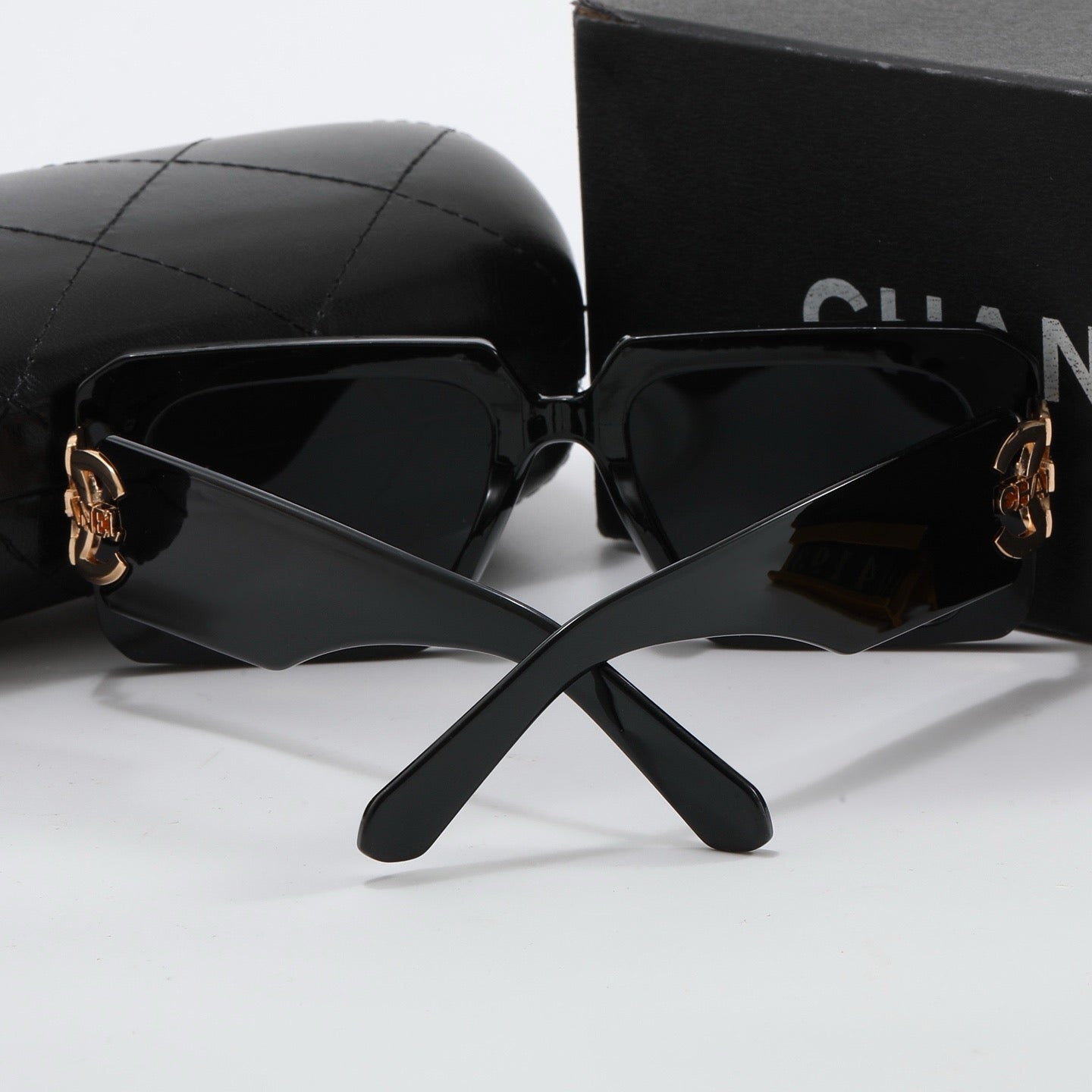 5-color fashion CC letter sunglasses