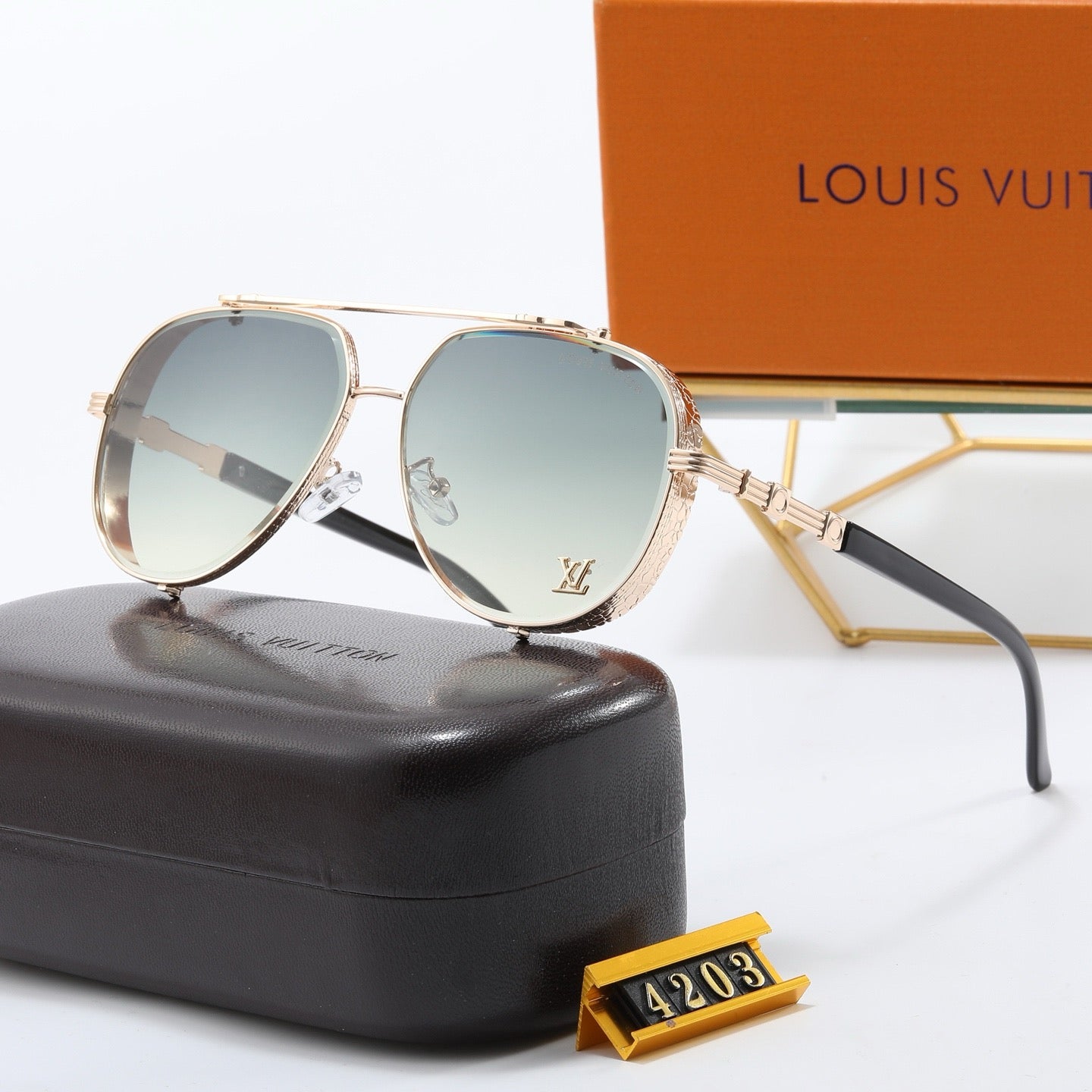 5-color fashionable four-leaf clover letter sunglasses