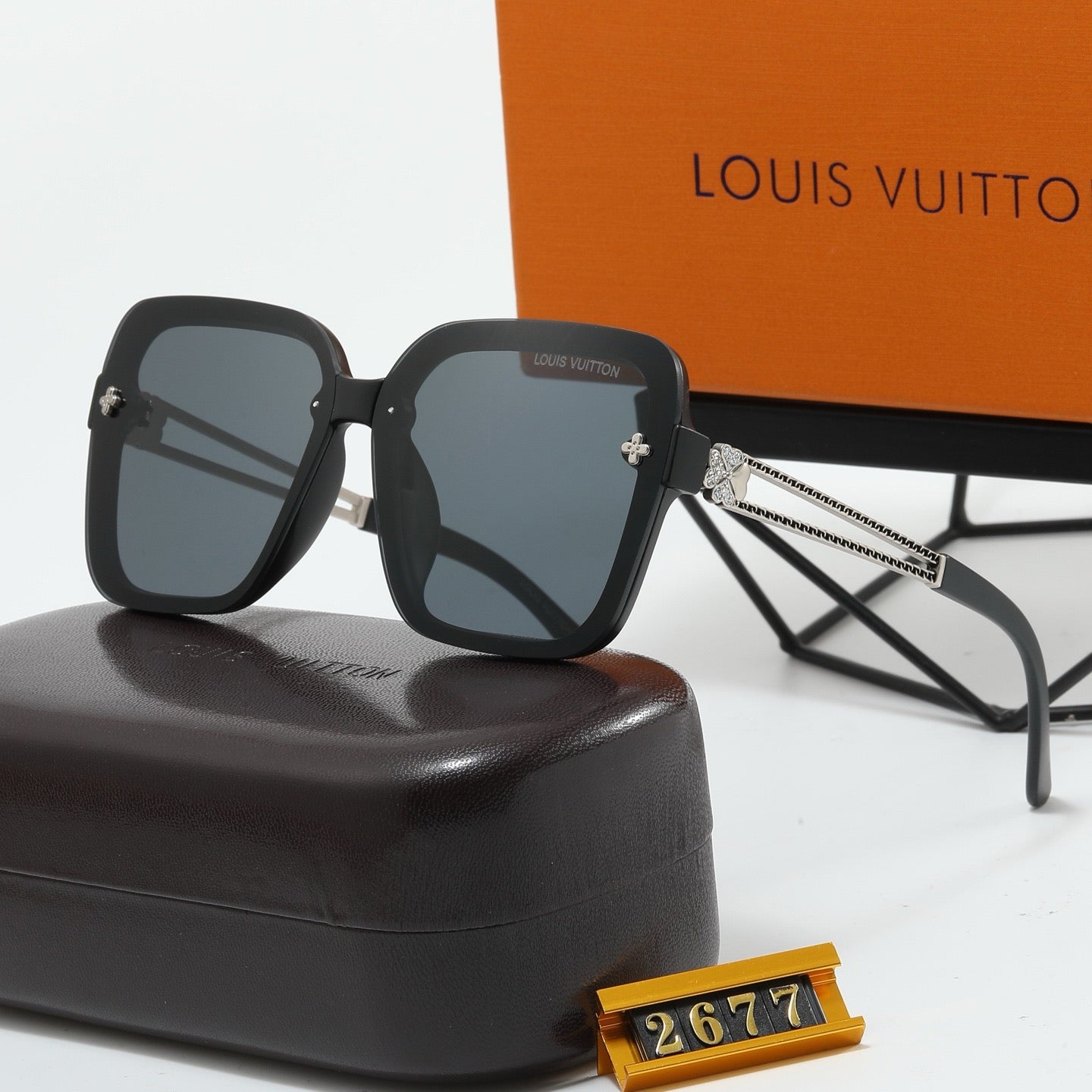 4-color fashionable four-leaf clover letter sunglasses