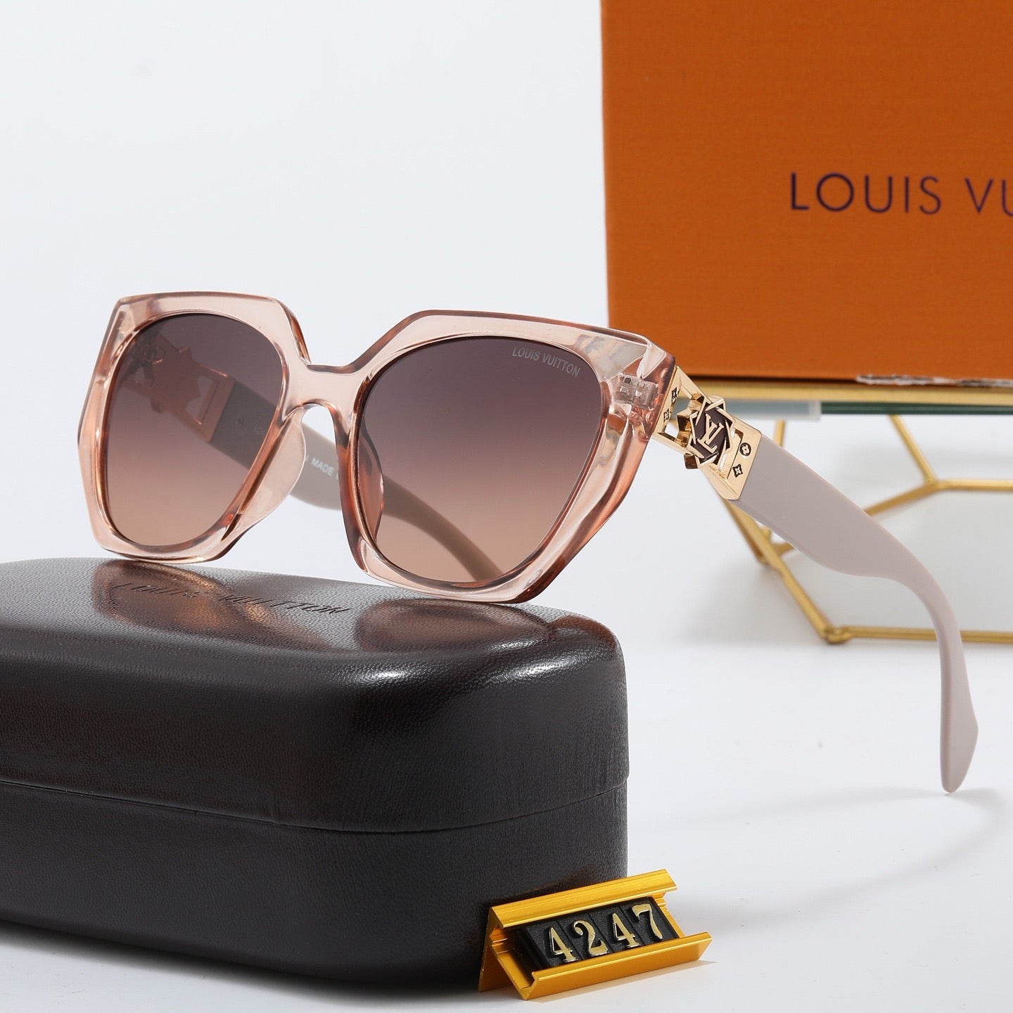 5-color fashionable four-leaf clover letter sunglasses